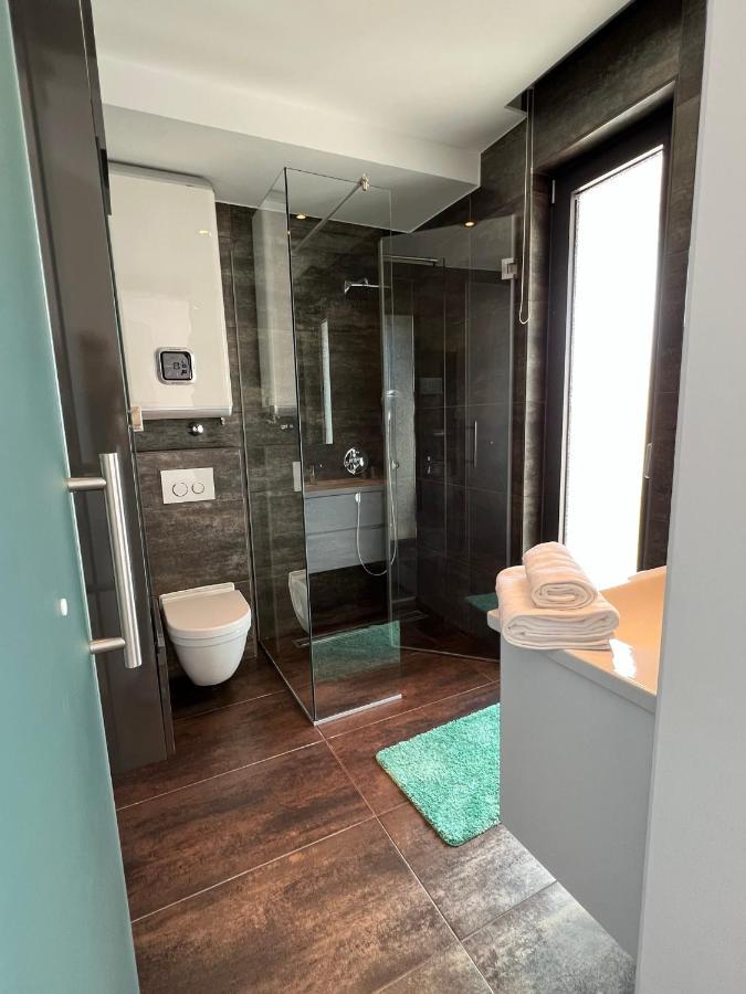 Appartamento Luxury Laurus Penthouse With Awesome Sea View Primošten Esterno foto