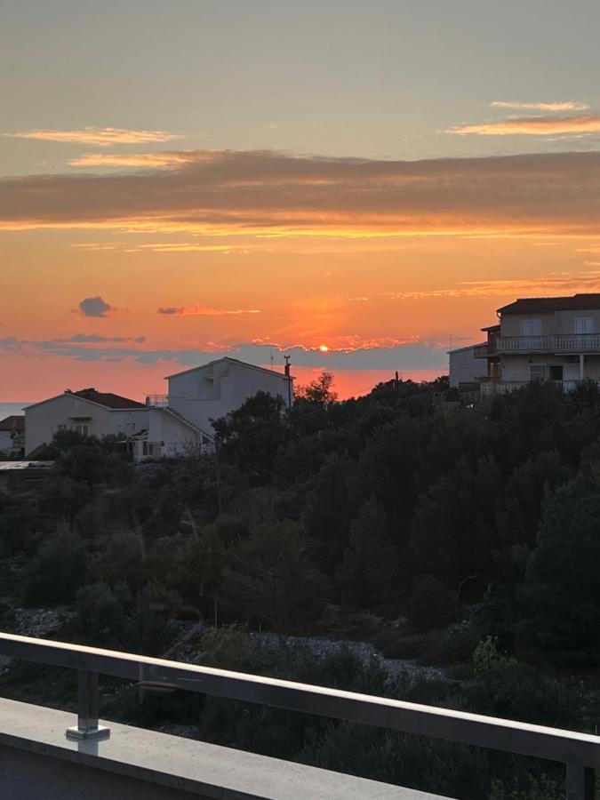 Appartamento Luxury Laurus Penthouse With Awesome Sea View Primošten Esterno foto