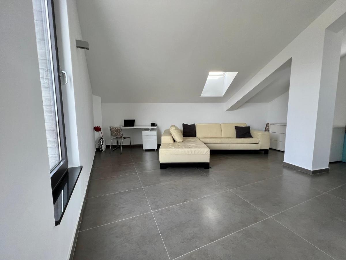 Appartamento Luxury Laurus Penthouse With Awesome Sea View Primošten Esterno foto